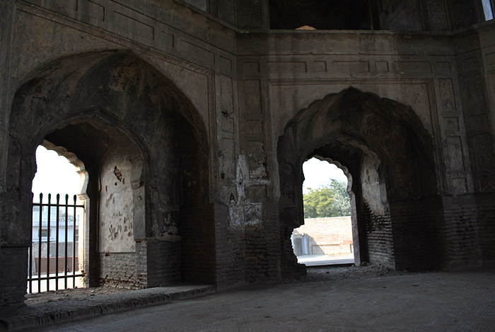 Khan-e-Jahan Bahadur Kokaltash Tomb, Lahore, Pakistan